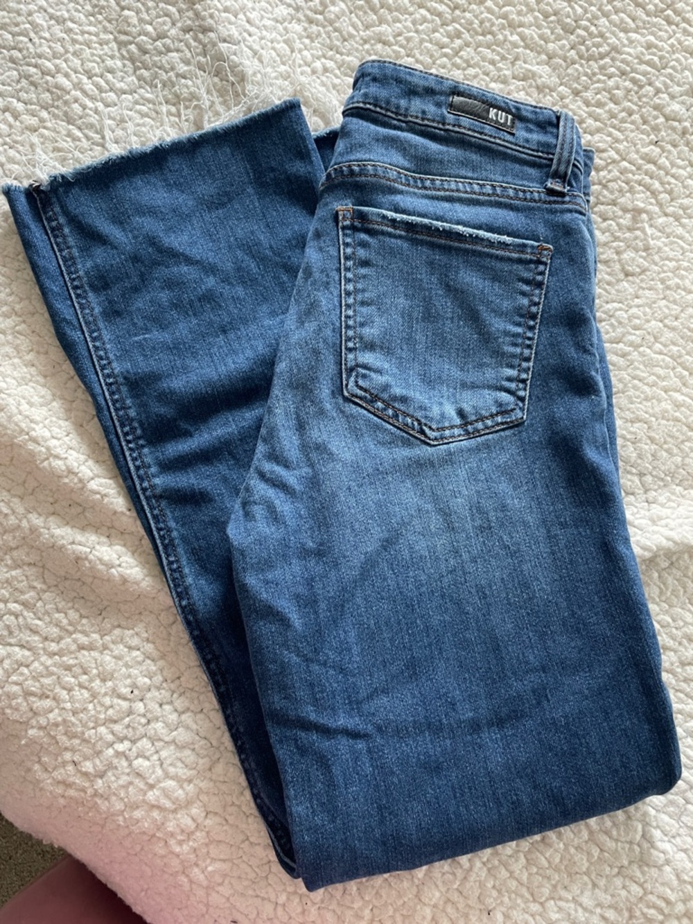 Kut from the Kloth Women's Medium Blue Straight-Leg Jeans - Picture 2 of 4